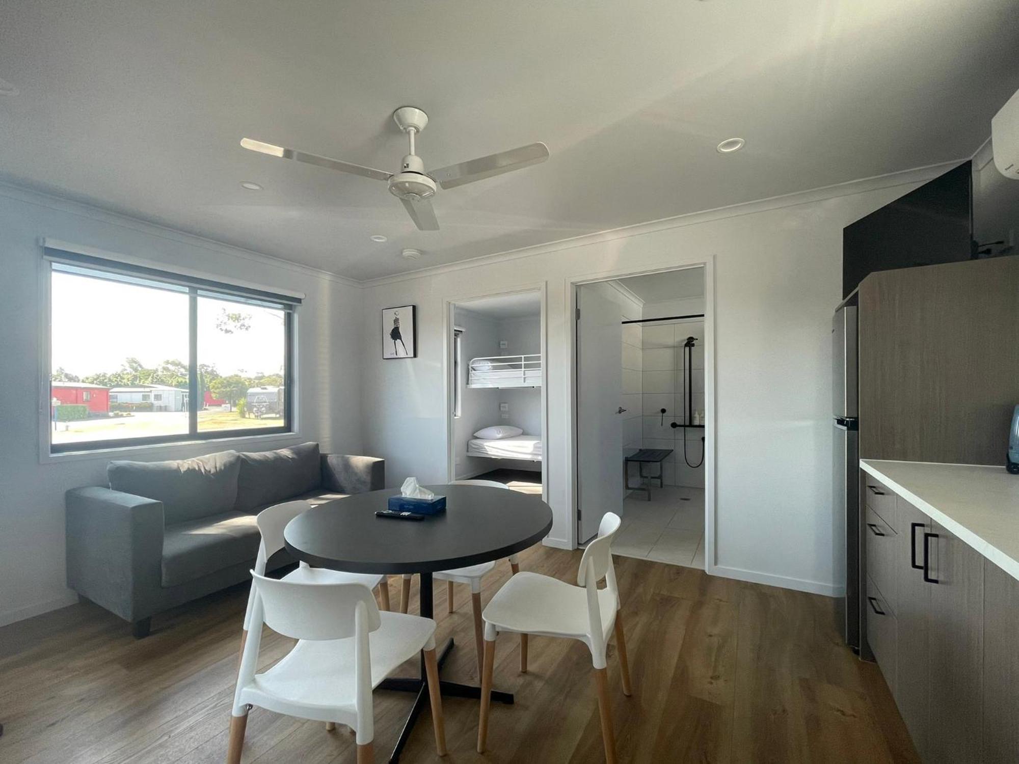 Big4 Traralgon Park Lane Holiday Park Esterno foto