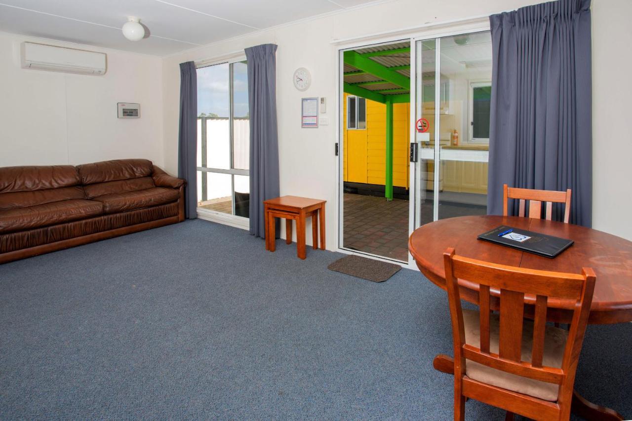 Big4 Traralgon Park Lane Holiday Park Esterno foto