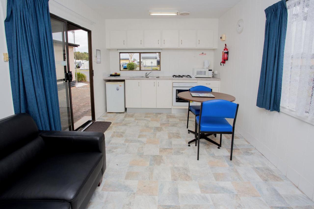 Big4 Traralgon Park Lane Holiday Park Esterno foto